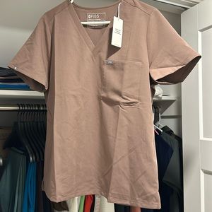 Catarina One-Pocket Scrub Top Smokey Taupe